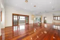 Property photo of 32 Llewellyn Street Kangaroo Point QLD 4169