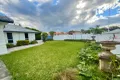 Property photo of 33 Glenwater Crescent Helensvale QLD 4212