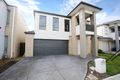 Property photo of 16 Grattan Cove Craigieburn VIC 3064