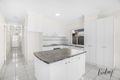 Property photo of 8 St Ives Place Craigieburn VIC 3064