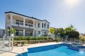 Property photo of 47 Cabana Boulevard Benowa QLD 4217