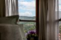 Property photo of 46 Stanleigh Crescent West Wollongong NSW 2500