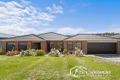 Property photo of 14 Norman Court Lakes Entrance VIC 3909