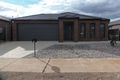 Property photo of 5 Milla Belle Place Brookfield VIC 3338