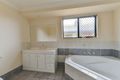 Property photo of 4 Nardoo Place Hillvue NSW 2340