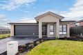 Property photo of 33 Amesbury Way Clyde North VIC 3978
