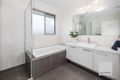 Property photo of 15 Quadrant Drive Fraser Rise VIC 3336