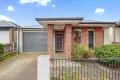 Property photo of 10 Armidale Drive Pakenham VIC 3810