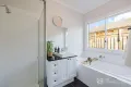 Property photo of 5 Cavendish Avenue Eynesbury VIC 3338