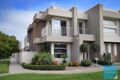 Property photo of 5 Landcox Way Caroline Springs VIC 3023
