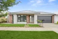 Property photo of 7 Fawkner Crescent Armstrong Creek VIC 3217