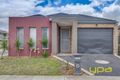 Property photo of 20 Daymar Circuit Craigieburn VIC 3064