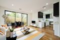 Property photo of 2/296 Waiora Road Macleod VIC 3085