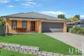 Property photo of 16 Chesterman Close Windradyne NSW 2795