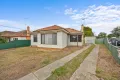 Property photo of 5 Oak Street Wendouree VIC 3355