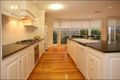 Property photo of 5 Maxwell Grove Glen Waverley VIC 3150