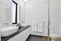 Property photo of 35 Ritchie Circuit Tarneit VIC 3029