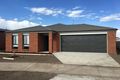 Property photo of 8 Mountain Grey Circuit Morwell VIC 3840