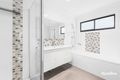 Property photo of 2 Stoneleigh Place Craigieburn VIC 3064