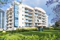 Property photo of 28/45 Deakin Street Kangaroo Point QLD 4169