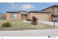Property photo of 33 Dalmuir Boulevard Deer Park VIC 3023
