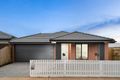 Property photo of 27 Hazelmere Avenue Eynesbury VIC 3338