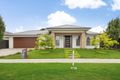 Property photo of 11 Pavillion Circuit Sunbury VIC 3429