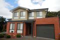 Property photo of 8/7 Baileyana Drive Endeavour Hills VIC 3802