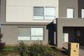 Property photo of 33 Luster Crescent Tarneit VIC 3029