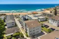 Property photo of 2/62 Carrington Parade Curl Curl NSW 2096