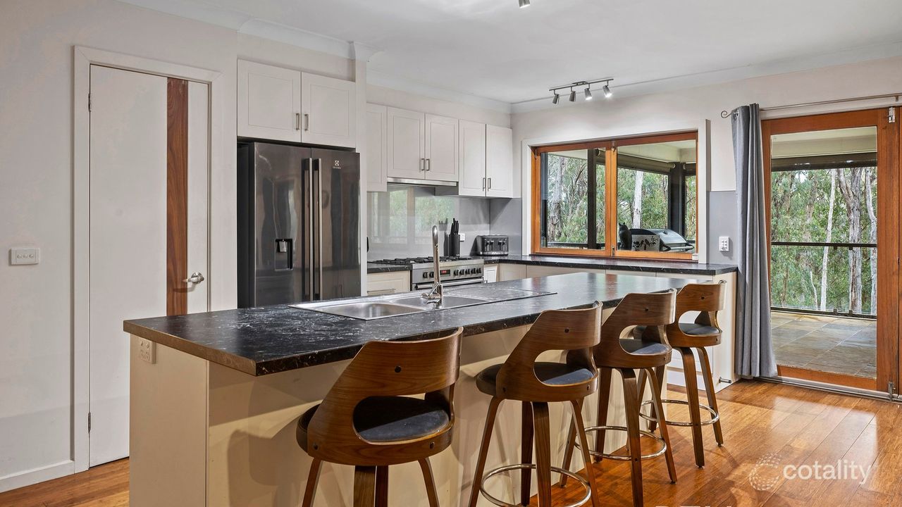 6-bedroom house at 20 Karinga Road, Monbulk, VIC 3793, Yarra Ranges, Victoria