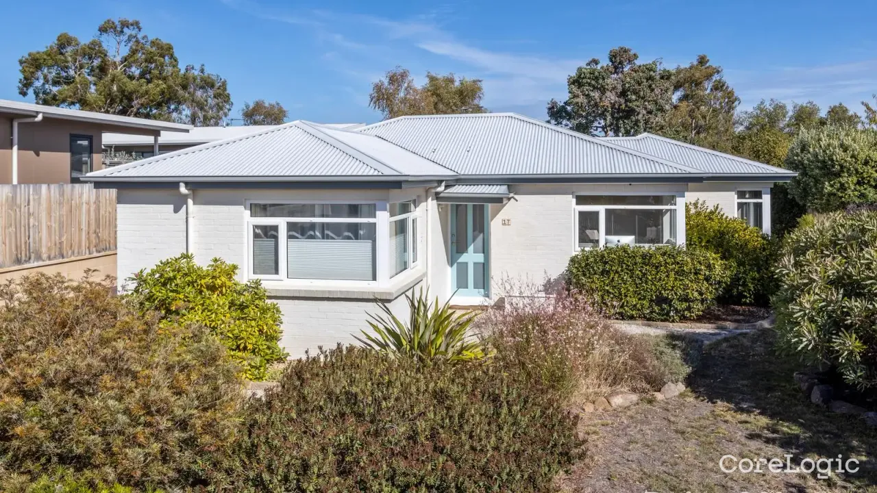 3-bedroom house at 17 Lewan Avenue, Kingborough Council, Tasmania