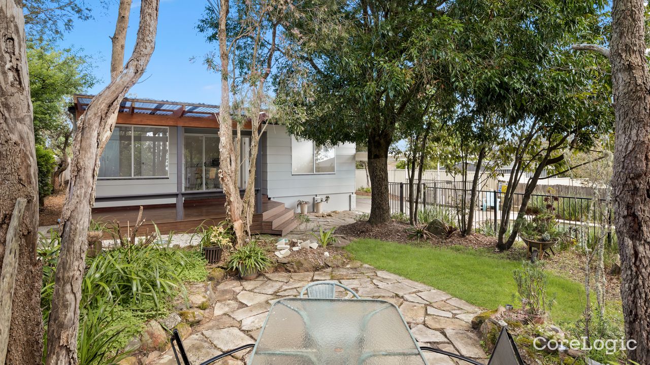 6-bedroom house at 15 Glenfarne Parade, Blue Mountains Council, New South Wales