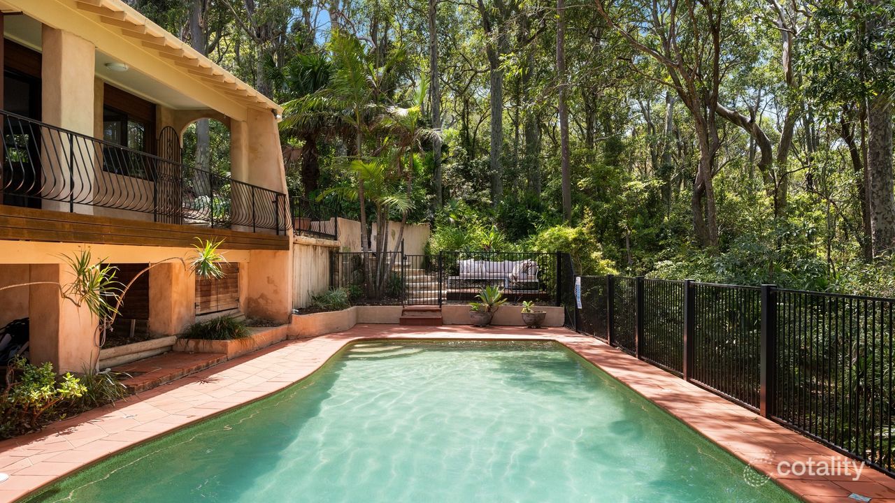 5-bedroom house at 6 Burrendong Place, Avalon Beach, NSW 2107, Northern Beaches Council, New South Wales