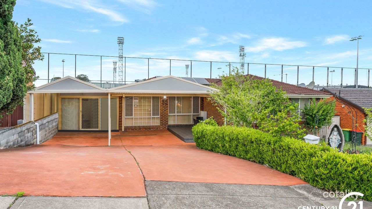 4-bedroom house at 3 Holbrook Street, Bossley Park, NSW 2176, Fairfield Council, New South Wales