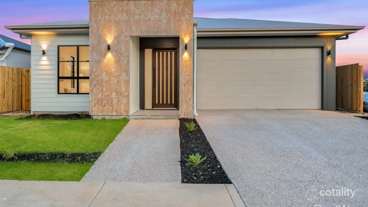 5-bedroom house at 25 Bemina Crescent, Spring Mountain, QLD 4300, Ipswich Council, Queensland