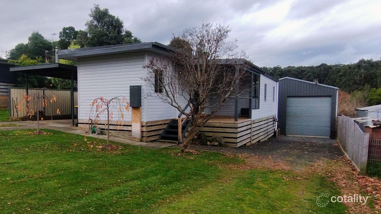 4-bedroom house at 14 St Phillack Crescent, Rawson, VIC 3825, Baw Baw, Victoria