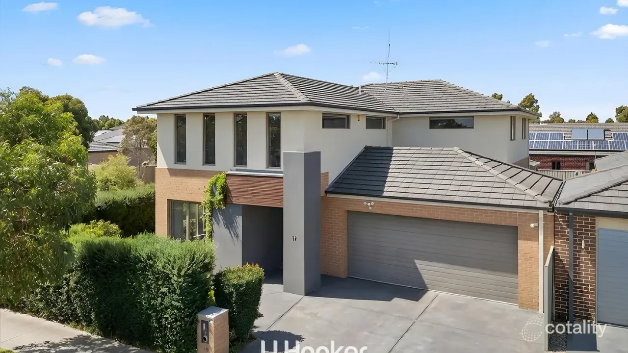 6-bedroom house at 19 Mcewan Drive, Cranbourne East, VIC 3977, Casey, Victoria