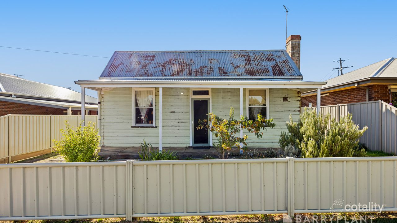 2-bedroom house at 27 Higham Street, Maryborough, VIC 3465, Central Goldfields, Victoria