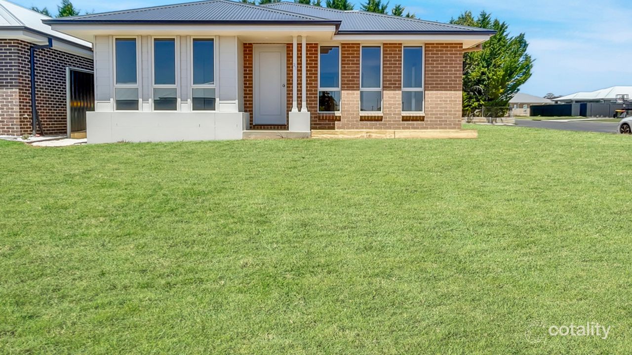 4-bedroom house at 23 Joseph Drive, Orange, NSW 2800, Orange Council, New South Wales