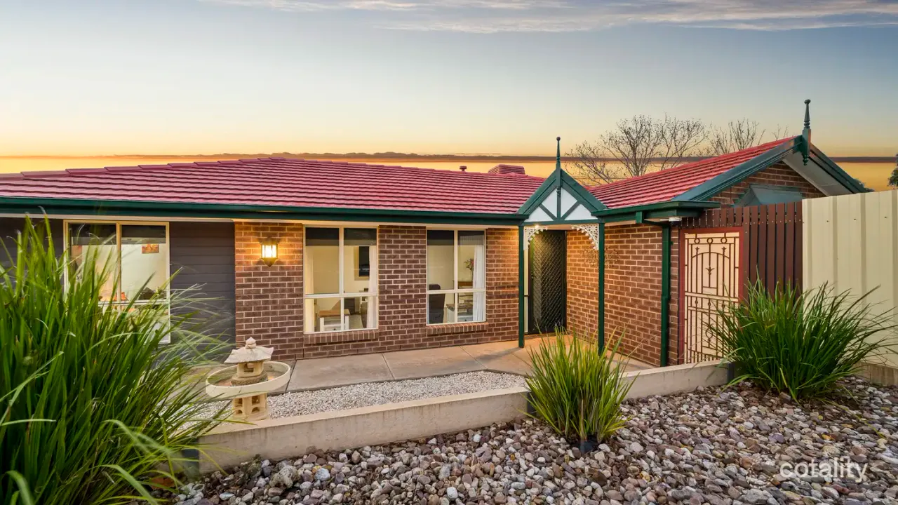 4-bedroom house at 2 Martinique Drive, Seaford Rise, SA 5169, Onkaparinga, South Australia