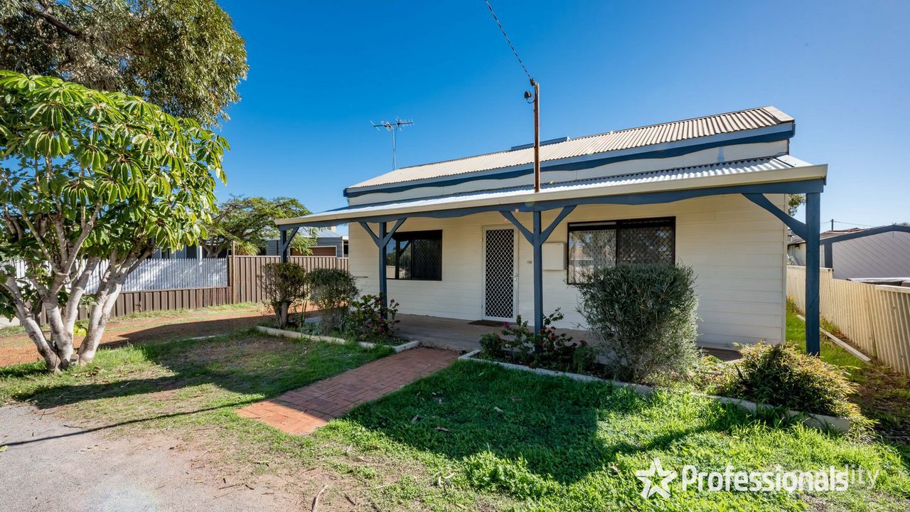 3-bedroom house at 6 William Street, Geraldton, WA 6530, Greater Geraldton Council, Western Australia