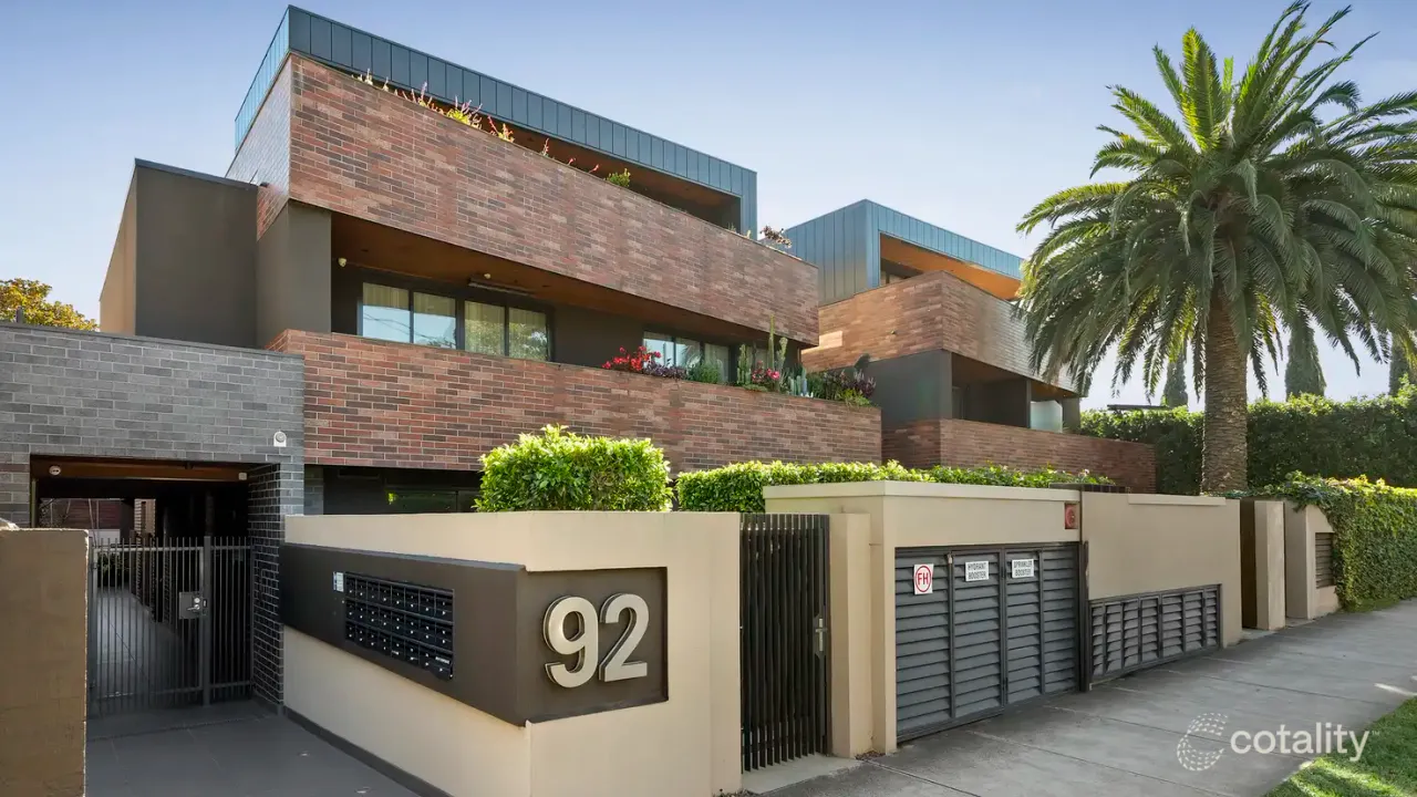 2-bedroom unit at 1/92 Hawthorn Road, Caulfield North, VIC 3161, Glen Eira, Victoria