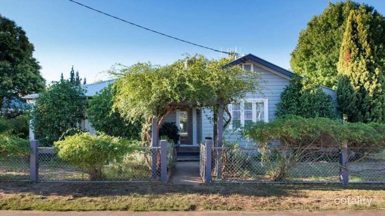 3-bedroom house at 9 George Street, Coonabarabran, NSW 2357, Warrumbungle Council, New South Wales