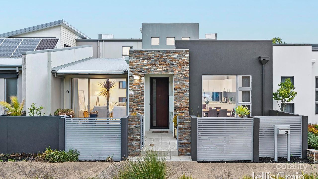 3-bedroom house at 39 Spinnaker Terrace, Safety Beach, VIC 3936, Mornington Peninsula, Victoria