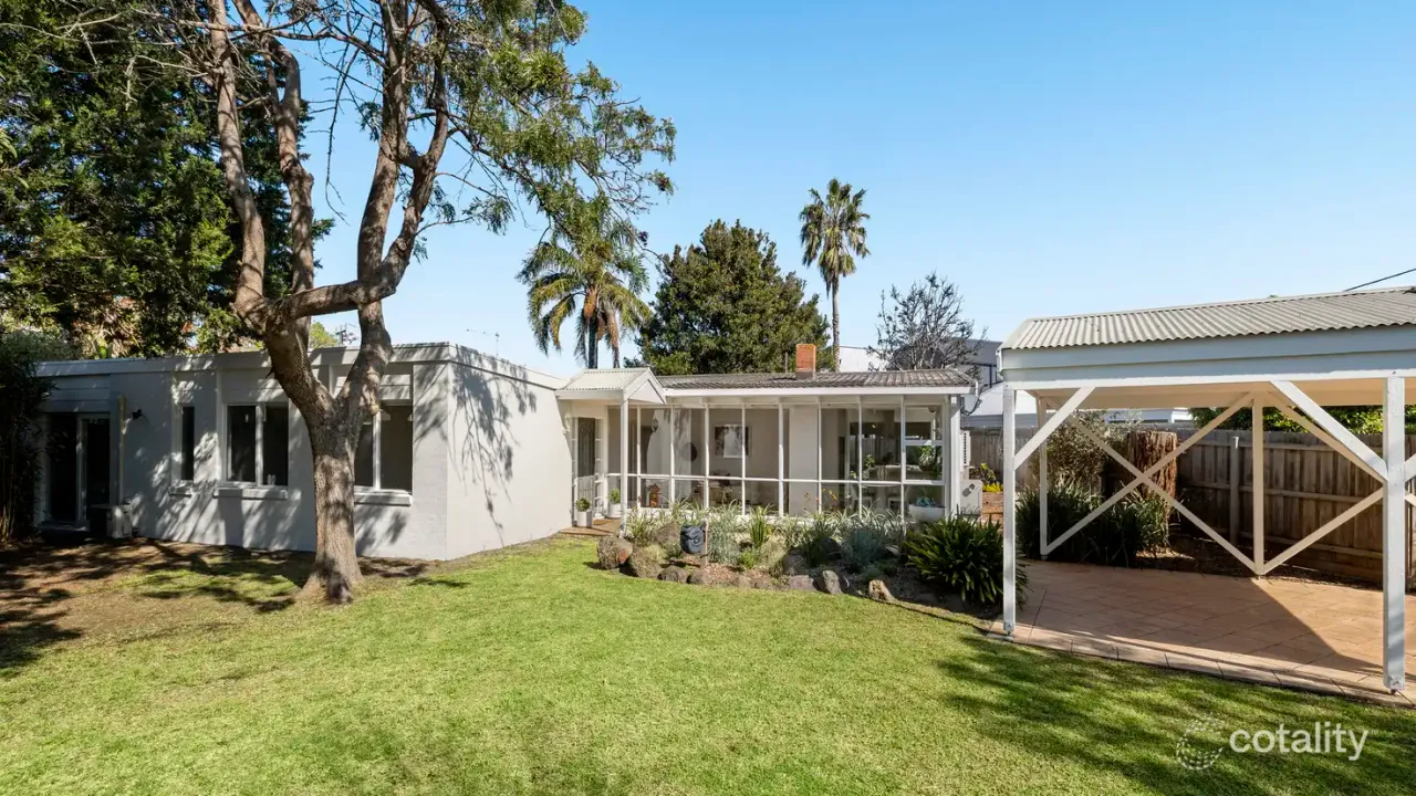 5-bedroom house at 6 Woodlands Court, Mordialloc, VIC 3195, Kingston (Vic.), Victoria
