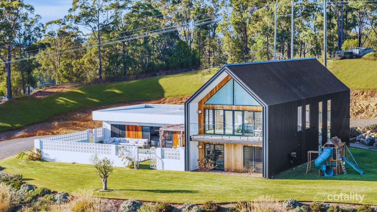 5-bedroom house at 3 Oakleaf Place, Millingandi, NSW 2549, Bega Valley, New South Wales