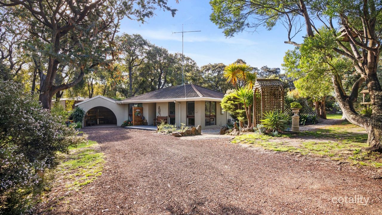 4-bedroom house at 7-9 Wright Street, Aireys Inlet, VIC 3231, Surf Coast Council, Victoria