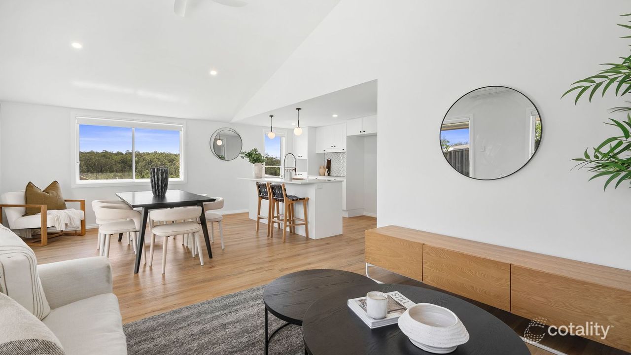 3-bedroom unit at 5B Octagonal Rise, Port Macquarie, NSW 2444, Port Macquarie-Hastings, New South Wales