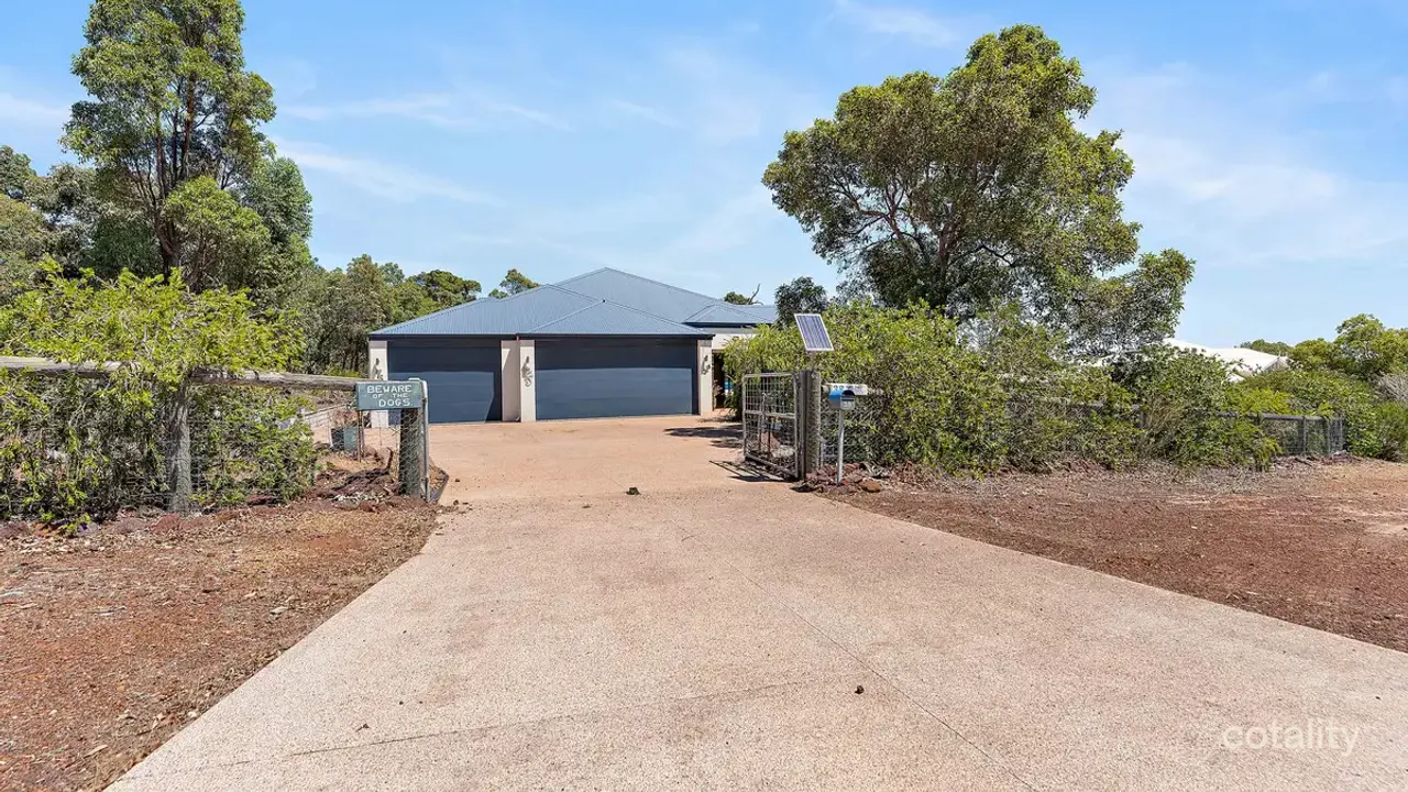 5-bedroom house at 38 Darling Range Drive, Bedfordale, WA 6112, Armadale Council, Western Australia